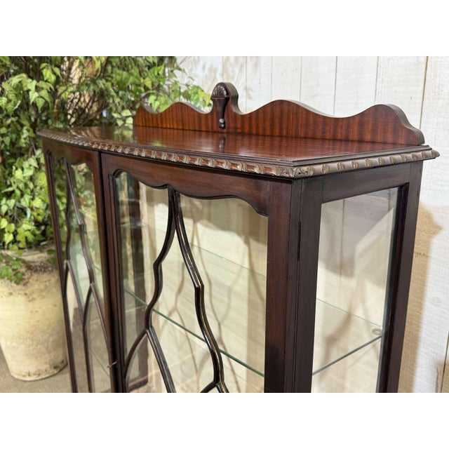 English Mahogany Display Cabinet, 1930s For Sale - Image 6 of 17