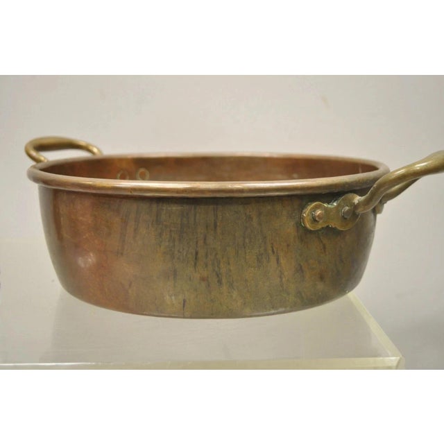 Antique French Country Hand Forged 12" Round Twin Handle Copper Cauldron Pot Pan For Sale In Philadelphia - Image 6 of 9