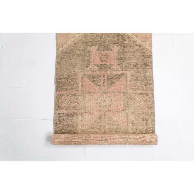 1950s Muted Salmon & Charcoal Gray Medallion Rug For Sale - Image 9 of 10