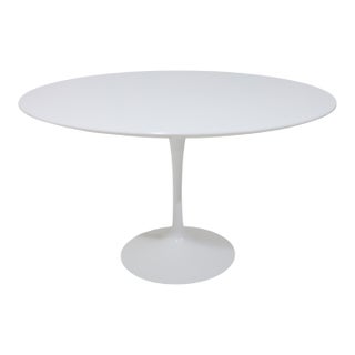 Eero Saarinen for Knoll Tulip Table, 47" For Sale