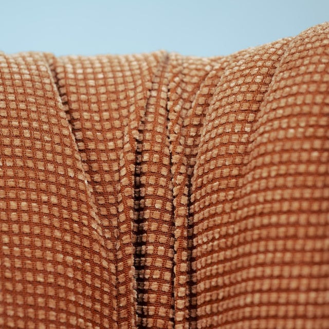 Portovenere Wingback 3-Seater Sofa in Peach Upholstery by Vico Magistretti for Cassina, Italy, 1980s For Sale - Image 13 of 18
