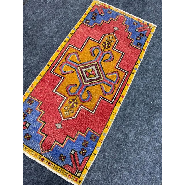 Early 21st Century Turkish Yastik Rug 1'10" x 4' For Sale - Image 5 of 5