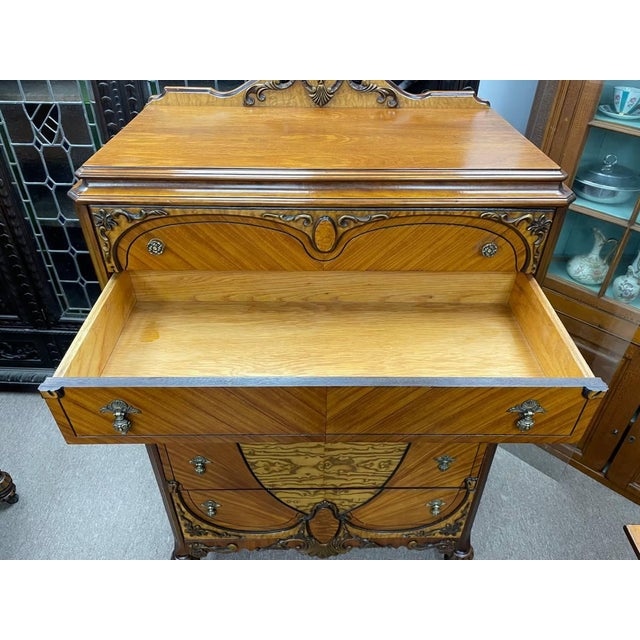 Antique 1930's Bedroom Highboy Dresser Chest of Drawers, Hand Carved Walnut, Burl Inlay For Sale In New York - Image 6 of 13