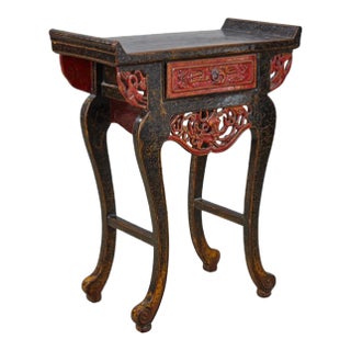 Chinese Black & Red Lacquered Side End Nightstand Table For Sale