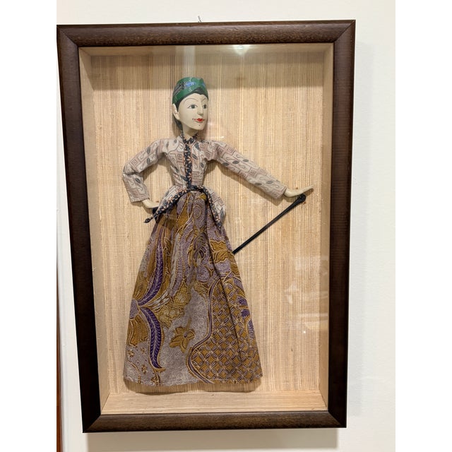 Mid-Century Modern Vintage Indonesian Wayang Golek Puppets in Shadow Box Frames, Pair For Sale - Image 3 of 18