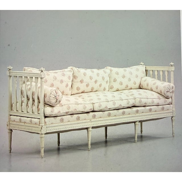 Wood Antique Swedish Bank in Textile, 1860 For Sale - Image 7 of 7