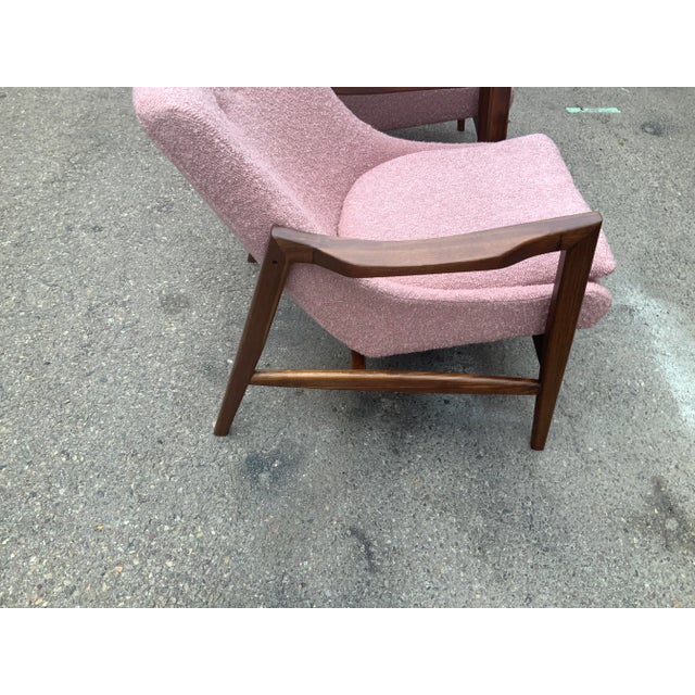 2010s Mid-Century Modern Style Lounge Chairs - Solid Walnut Frames with Pink Boucle For Sale - Image 5 of 13
