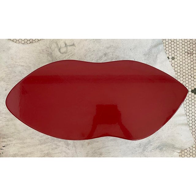 Paint 1980s Postmodern Jay Spectre Joan Crawford "Red Lips" Lacquered Coffee Table - Century Furniture For Sale - Image 7 of 17