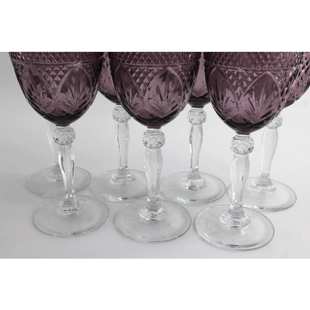 French 1990s Cristal d'Arques Purple Amethyst Water Wine Crystal Goblets Glasses - Set of 7 For Sale - Image 3 of 5