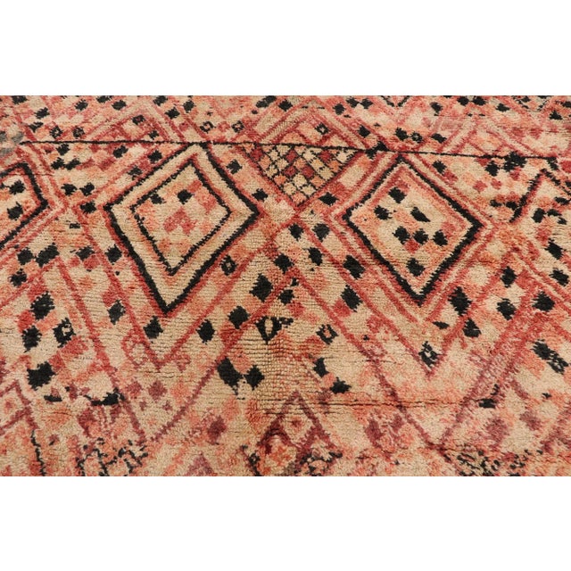 Berber Tribes of Morocco Vintage Berber Moroccan Boujad Rug - 06'08 X 10'05 For Sale - Image 4 of 9
