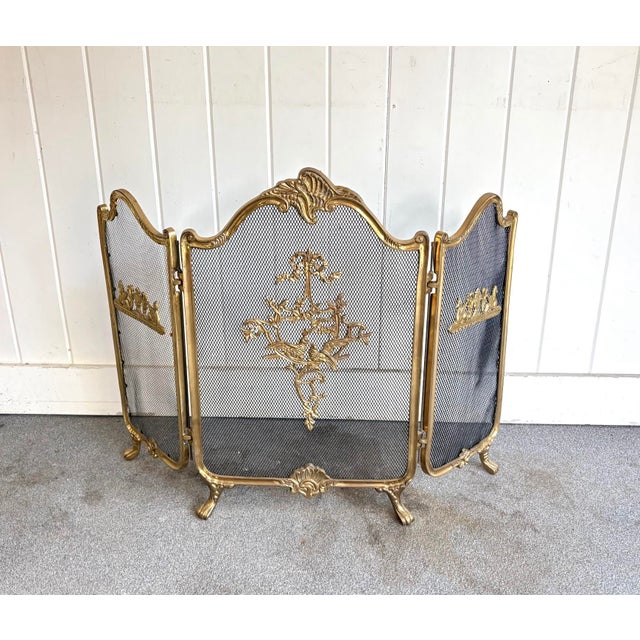 Early 20th Century Victorian Style Brass Floral Bouquet Fireplace Screen For Sale - Image 5 of 7
