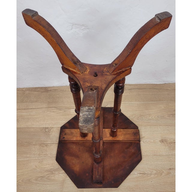 English Victorian Octagonal Occasional Tripod Table in Mahogany, 1890 For Sale - Image 13 of 14