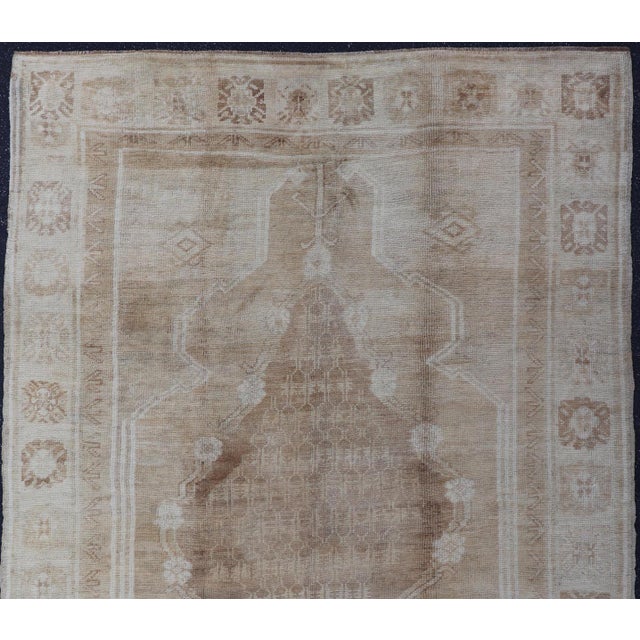 Measures: 5'10 x 9'1 Vintage Oushak Rug with Soft Beige, Warm Taupe, and Ivory Tones. Keivan Woven Arts / rug TU-91001,...