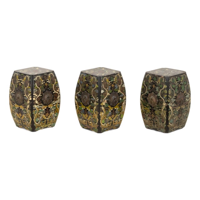Set of Three Chinese Export Five-Clawed Dragon and Phoenix Motif Black Lacquered Stools For Sale