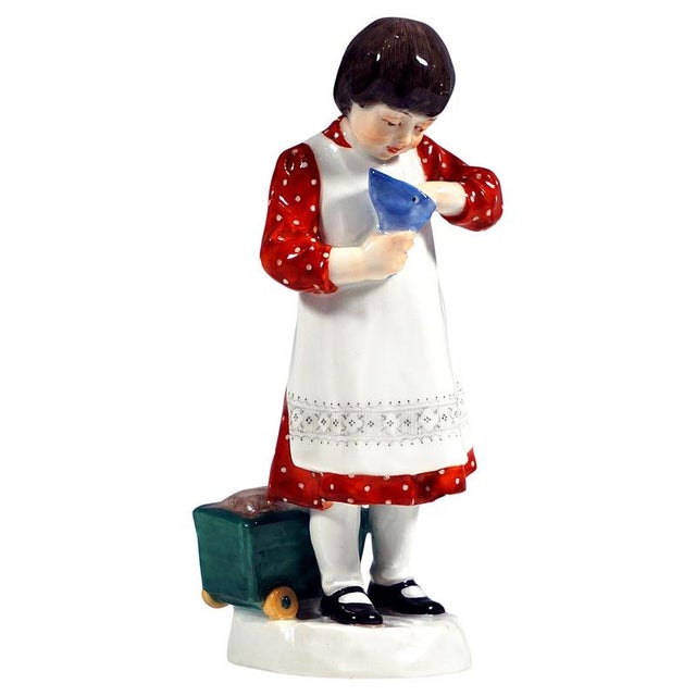 Art Nouveau Girl with Sugar Cone Figurine by Paul Helmig for Meissen, Germany, 1908 For Sale - Image 6 of 6