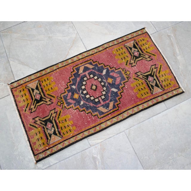 Hollywood Regency Hand Knotted Door Mat, Entryway Rug, Bath Mat, Kitchen Decor, Small Rug, Turkish Rug - 1′4″ × 2′6″ For Sale - Image 3 of 7