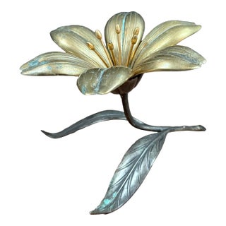 Vintage Hollywood Regency MCM Brass Lily Flower Sculpture With Removable Petal Ashtrays by S. Agudo For Sale