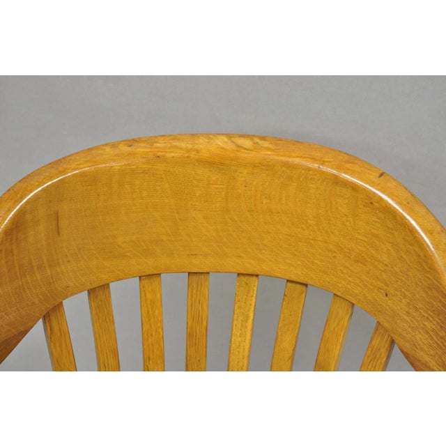 Early 20th Century Early 20th Century Traditional Antique Solid Golden Oak Wood Office Library Bankers Arm Chair For Sale - Image 5 of 16