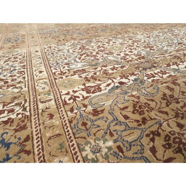 Galerie Shabab Collection Mid-20th Century Handmade Turkish Sivas Accent Rug For Sale In New York - Image 6 of 10