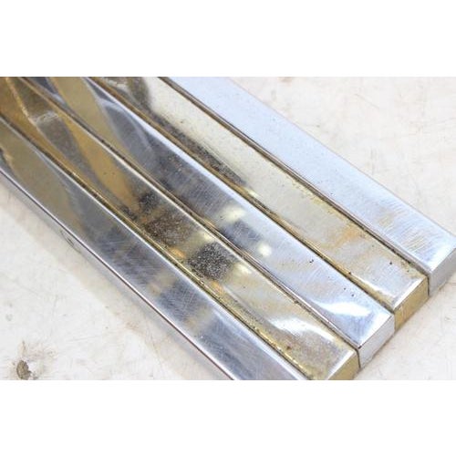 Sculptural Round Dining Table in Chrome and Brass attributed to Banci Firenze, 1970s For Sale - Image 9 of 13