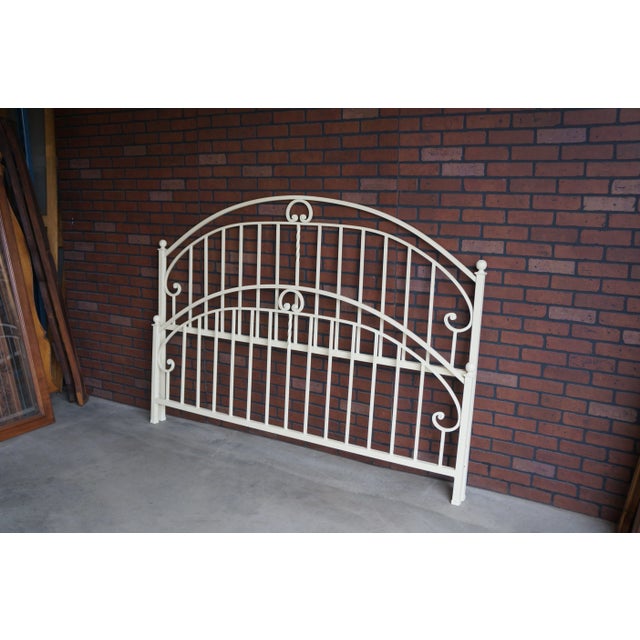 1990s Ethan Allen King Iron Hoop Bed For Sale - Image 5 of 7