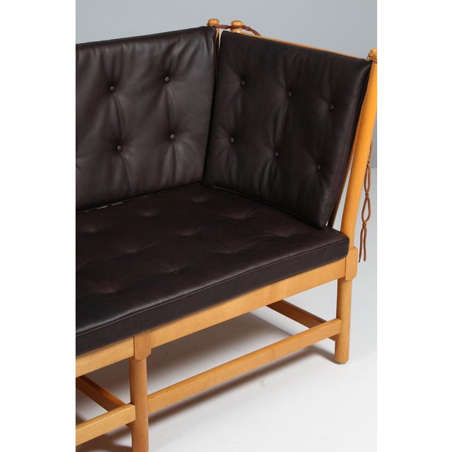 Two-Seat Sofa in Beech and Leather by Børge Mogensen for Fritz Hansen For Sale - Image 5 of 8