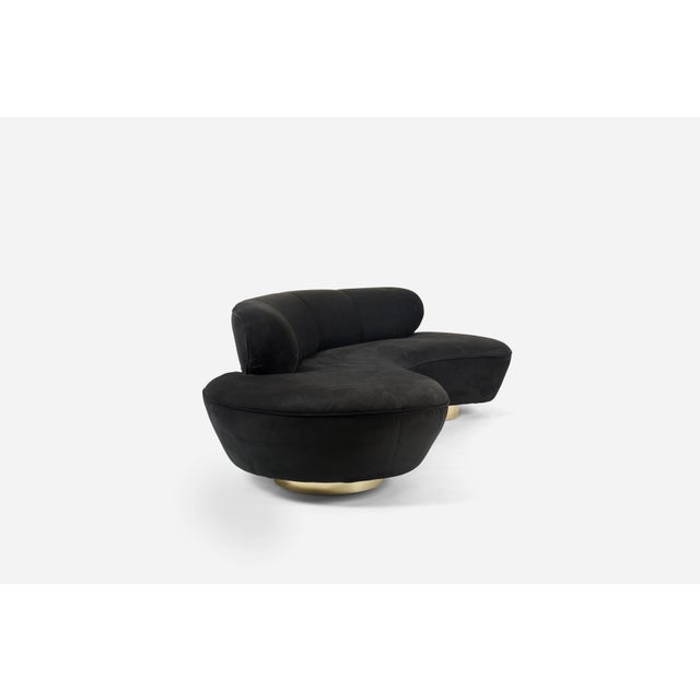 1970s Vladimir Kagan Serpentine Sofa on Brass Bases For Sale - Image 5 of 7