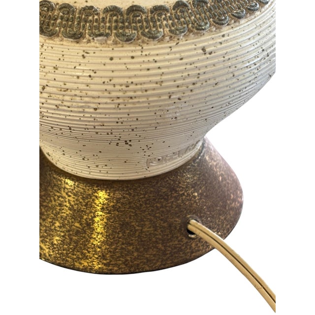 1960s Mid Century Modern Atomic Era Genie Textured Ceramic Table Lamp For Sale In Greensboro - Image 6 of 7