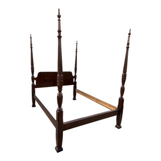 Mid 20th Century Vintage Queen Size Solid Mahogany Carved Rice 4 Poster Bed With Banding Strip Edge Headboard and Brass Corner Supports For Sale