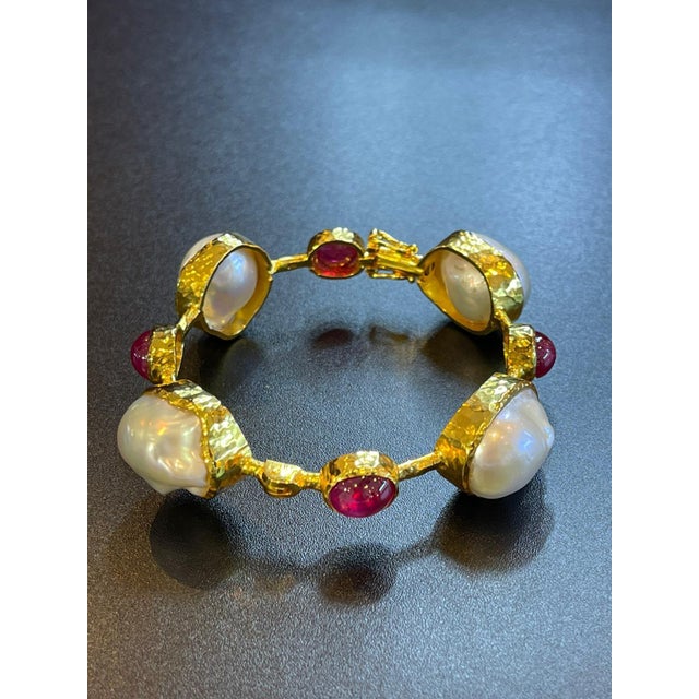 Gold Bochic “Capri” Vintage Ruby & South Sea Pearl Bangle in 18K Gold & Silver For Sale - Image 8 of 18