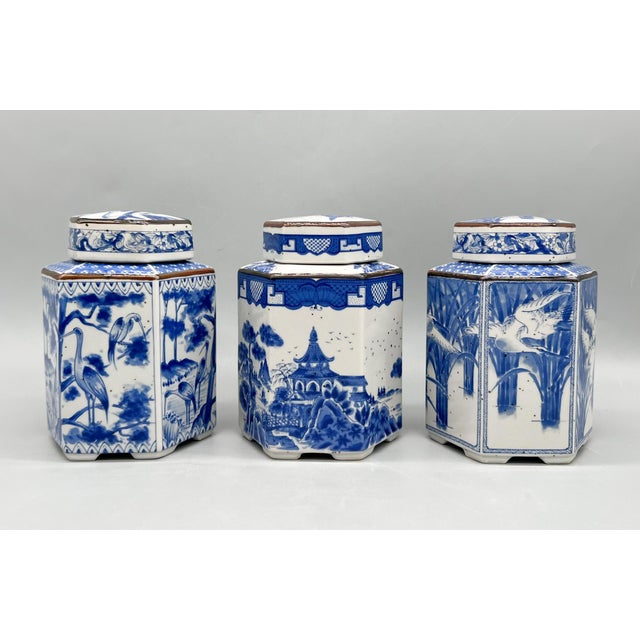 Late 20th Century Set of Three Vintage Blue & White Porcelain Tea Caddies | Lidded Chinoiserie Canisters - Chinoiserie, Traditional, Grandmillennial For Sale - Image 5 of 18
