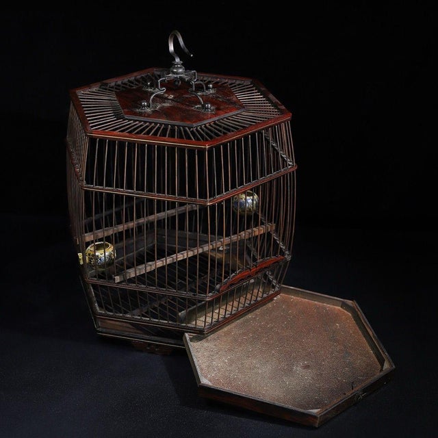 Mid 20th Century Vintage Chinese Huali Rosewood Hexagonal Bird Cage With Matching 60cm Wooden Pole For Sale - Image 5 of 10
