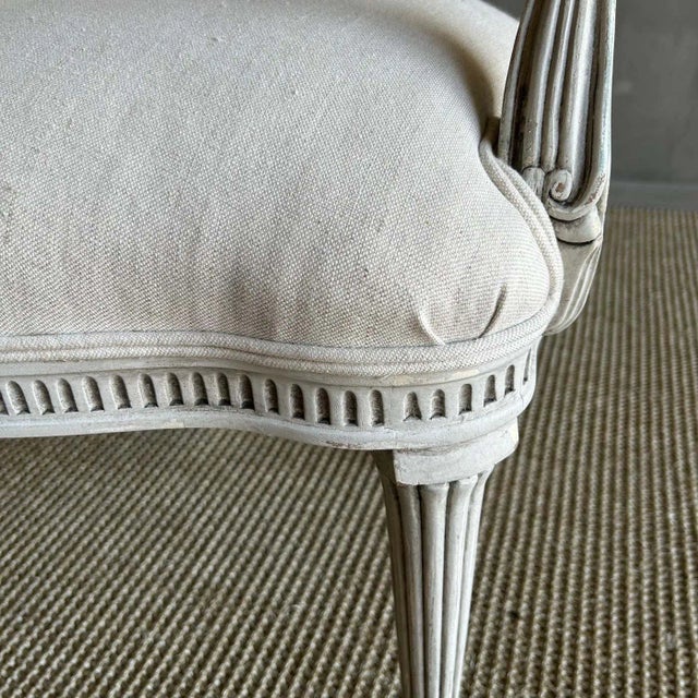 Late 20th Century Swedish Gustavian Open Arm Chair Upholstered in Linen For Sale In Los Angeles - Image 6 of 10