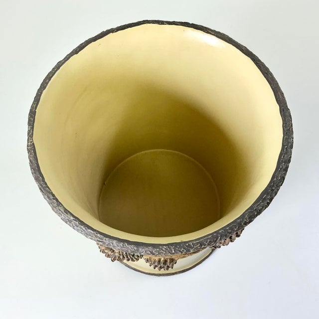Rustic 1980s Vintage Arts & Crafts Adirondack Black Forest Pine Cone Accent Wastebasket For Sale - Image 3 of 10