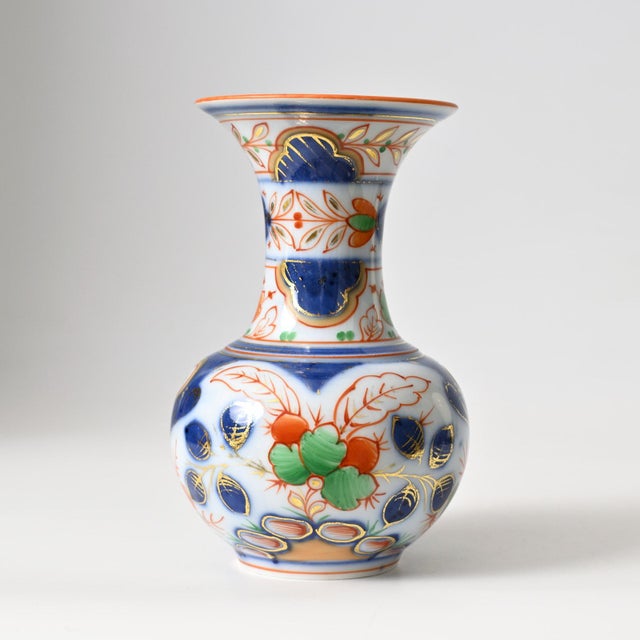 Hand-Painted Porcelain Vase from Bayeux, 1800s For Sale - Image 3 of 11