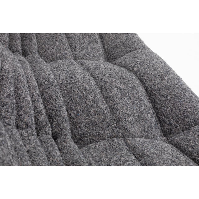 Vintage Ligne Roset Togo 3-Seater in Graphite Mélange Bouclé - Restored European Original For Sale - Image 12 of 17