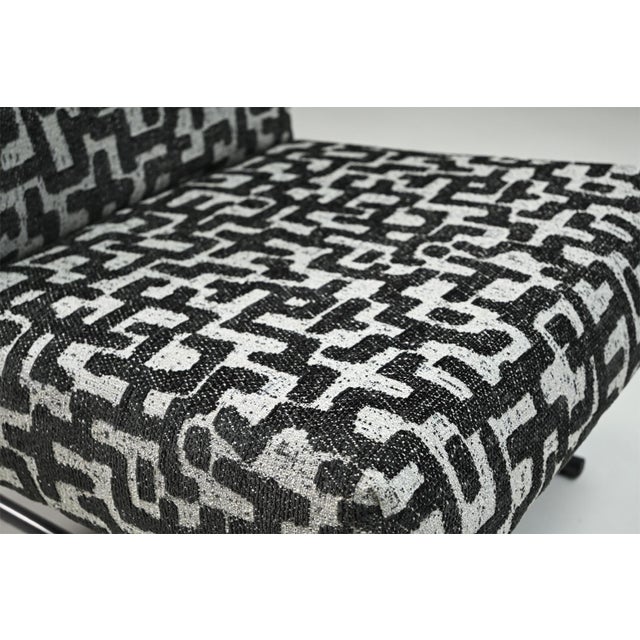 Black Postmodern Jacquard Lounge Chairs, Italy, 1980s, Set of 2 For Sale - Image 8 of 9