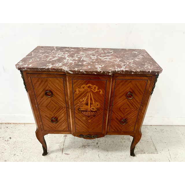 Marquetry Chest of Drawers with Projecting Top For Sale - Image 14 of 18