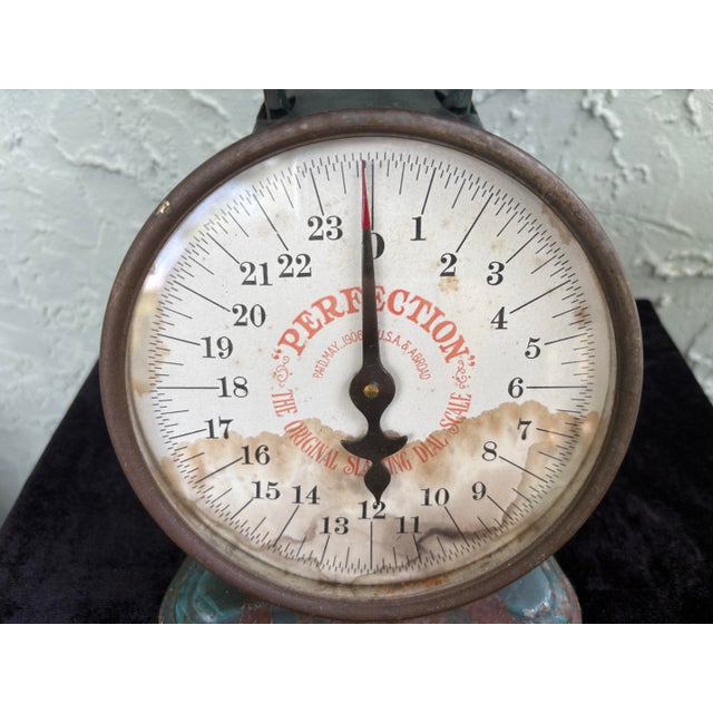 Metal Antique 1906 Triner “Perfection” Family Kitchen Scale in Original Aqua Paint For Sale - Image 7 of 12