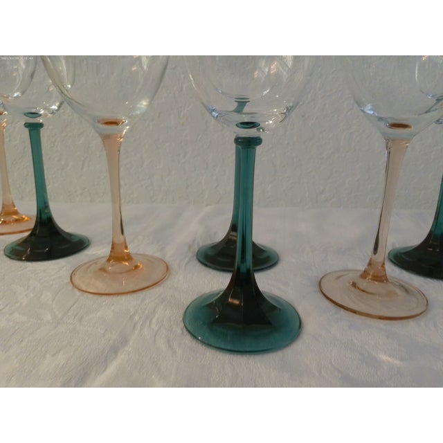 1980s 1980s Pink & Loden Green Stemmed Crystal Wine Glasses, Set of 8 For Sale - Image 5 of 7