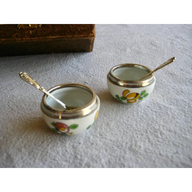 1920s 1920s French Vintage Limoge Salt and Pepper Set in Original Box For Sale - Image 5 of 8