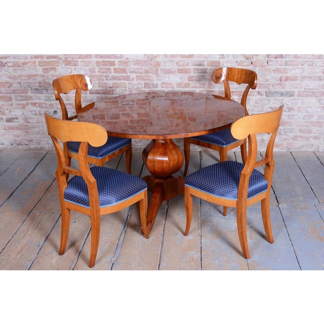 Biedermeier Dining Table in Cherry Wood, Austrian, 1820s For Sale - Image 17 of 18