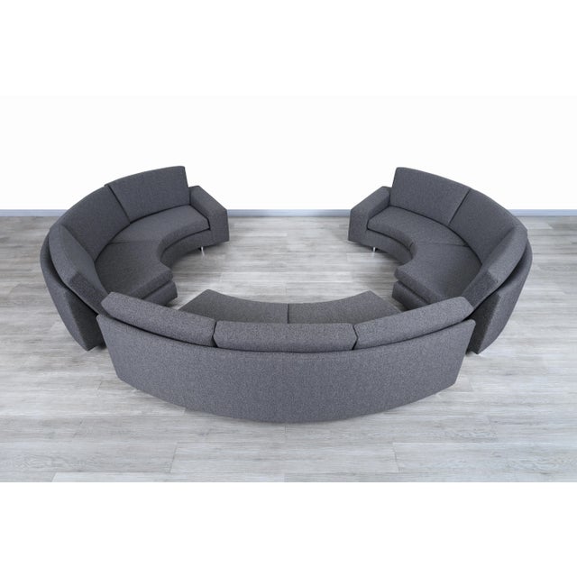 Mid-Century Modern Circular Sectional Sofa Attributed to Milo Baughman ,1970s For Sale - Image 10 of 10