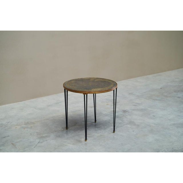 Gold Mid-Century Side Table in Wrought Iron and Verre Eglomisé, 1940s For Sale - Image 8 of 17