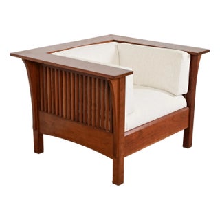 Stickley Mission Arts & Crafts Cherry Wood Spindle Lounge Chair, Newly Upholstered For Sale