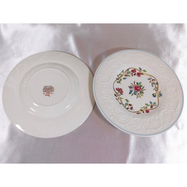 1940s Lot of Nine Pieces of Wedgwood Argyle Dinnerware For Sale - Image 13 of 15