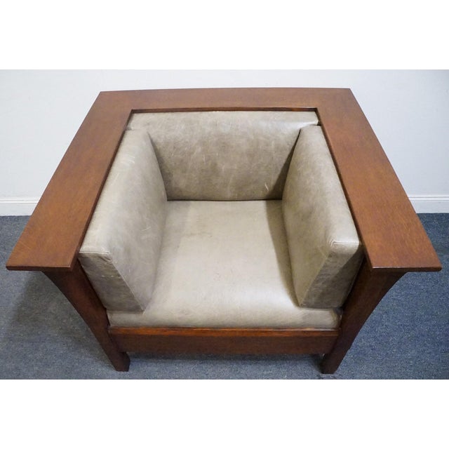 Early 21st Century Stickley Furniture Solid Quarter Sawn Oak Mission Arts & Crafts Style 42" Accent Arm Chair For Sale - Image 5 of 8