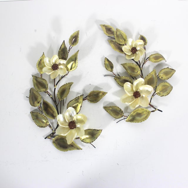 Torch Cut Brass Leaf and Shell Flower Wall Art Hollywood Recency Mid 20th Century - Set of 2 For Sale - Image 4 of 12