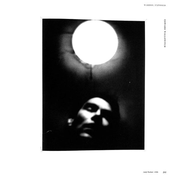 [400] pp. Edition Stemmle 1999 11.5" x 9" This is the first book ever published that examines Warhol's use of photography...