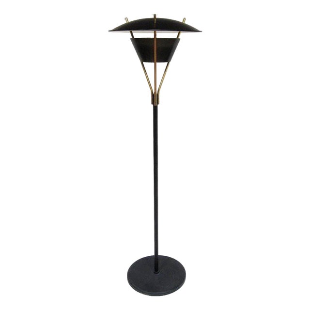 1960s Mid Century Modern Thomas Moser floor lamp by Lightolier For Sale